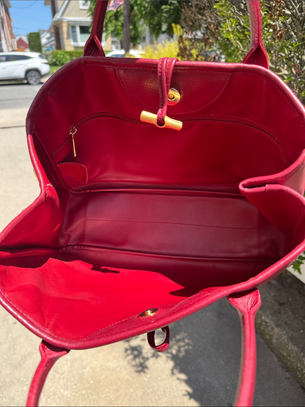 Longchamp Red Russo Leather Tote with Bamboo inspired Toggle closure - Picture 9 of 15